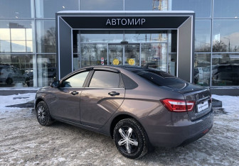 Подержанный автомобиль LADA (ВАЗ) Vesta Sedan 2018 года (7 фото)