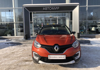 Подержанный автомобиль Renault Kaptur 2017 года (2 фото)