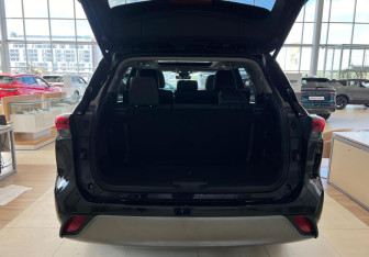 Новый Toyota Highlander 2025 (6 фото)