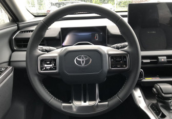 Новый Toyota RAV4 2026 (12 фото)