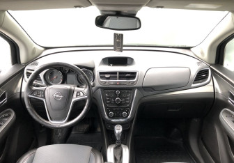 Подержанный автомобиль Opel Mokka 2012 года (11 фото)