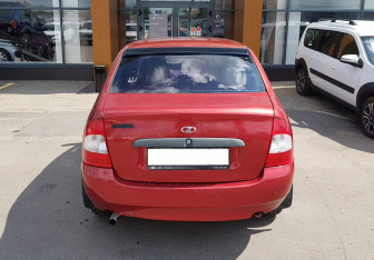 Подержанный автомобиль LADA (ВАЗ) Kalina Sedan 2006 года (6 фото)