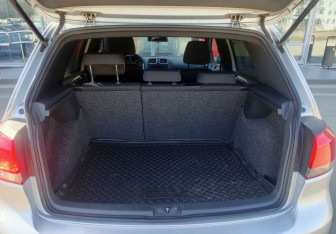 Подержанный автомобиль Volkswagen Golf Hatchback 2011 года (11 фото)