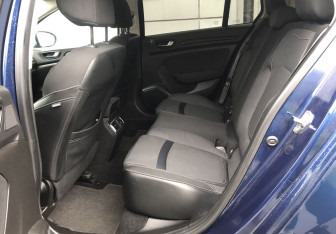 Подержанный автомобиль Renault Megane Wagon 2019 года (11 фото)