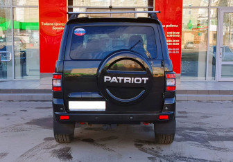 Подержанный автомобиль УАЗ Patriot 2014 года (6 фото)