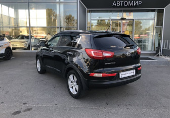 Подержанный автомобиль Kia Sportage 2011 года (5 фото)
