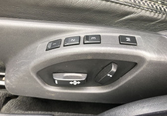 Подержанный автомобиль Volvo XC70 2014 года (15 фото)