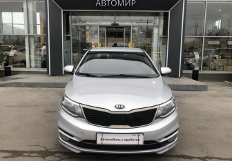 Подержанный автомобиль Kia Rio Sedan 2017 года (2 фото)