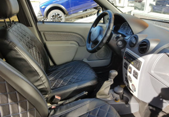 Подержанный автомобиль Renault Logan Sedan 2007 года (9 фото)