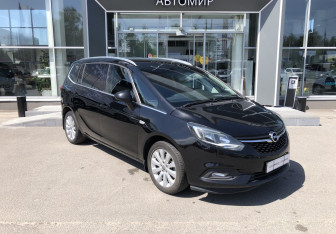 Подержанный автомобиль Opel Zafira Minivan 2016 года (3 фото)