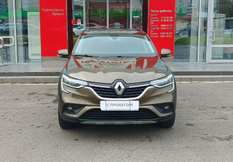Подержанный автомобиль Renault Arkana 2020 года (2 фото)