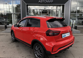 Подержанный автомобиль LIVAN X3Pro 2023 года (7 фото)