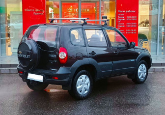 Подержанный автомобиль Chevrolet Niva 2013 года (5 фото)