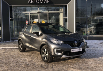 Подержанный автомобиль Renault Kaptur 2016 года (3 фото)