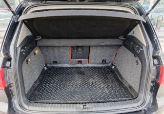 Подержанный автомобиль Volkswagen Tiguan 2008 года (12 фото)