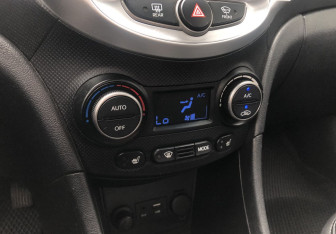 Подержанный автомобиль Hyundai Solaris Sedan 2016 года (14 фото)