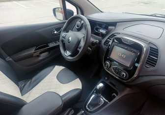 Подержанный автомобиль Renault Kaptur 2018 года (14 фото)