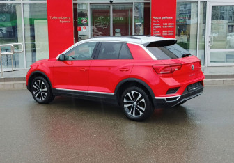 Подержанный автомобиль Volkswagen T-Roc 2020 года (7 фото)