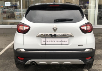 Подержанный автомобиль Renault Kaptur 2021 года (6 фото)