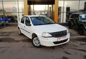 Подержанный автомобиль Renault Logan Sedan 2011 года (3 фото)