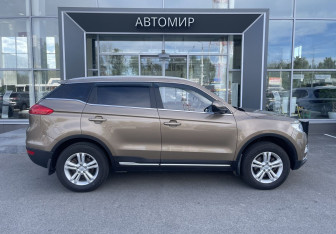 Подержанный автомобиль Geely Atlas 2020 года (4 фото)