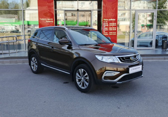 Подержанный автомобиль Geely Atlas 2019 года (3 фото)
