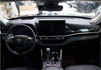 Новый Toyota Highlander 2026 (10 фото)