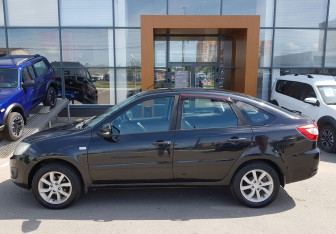 Подержанный автомобиль LADA (ВАЗ) Granta Liftback 2015 года (8 фото)