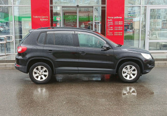 Подержанный автомобиль Volkswagen Tiguan 2010 года (4 фото)