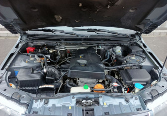 Подержанный автомобиль Suzuki Grand Vitara 2005 года (11 фото)