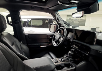 Новый Toyota Land Cruiser Prado 2026 (18 фото)