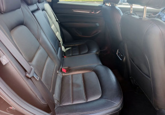 Подержанный автомобиль Mazda CX-5 2017 года (16 фото)