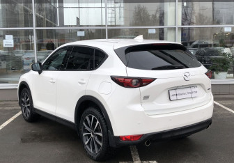 Подержанный автомобиль Mazda CX-5 2021 года (7 фото)