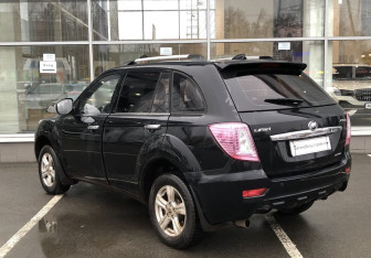 Подержанный автомобиль Lifan X60 2014 года (7 фото)