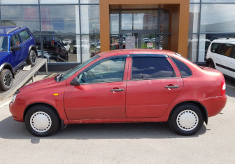 Подержанный автомобиль LADA (ВАЗ) Kalina Sedan 2006 года (8 фото)
