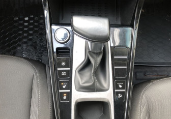 Подержанный автомобиль Hyundai Creta 2021 года (16 фото)