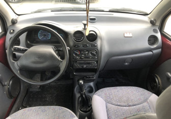 Подержанный автомобиль Daewoo Matiz 2009 года (10 фото)