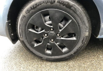 Подержанный автомобиль Kia Rio Sedan 2015 года (16 фото)