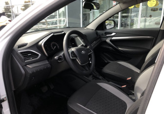 Подержанный автомобиль LADA (ВАЗ) Vesta Sedan 2024 года (9 фото)