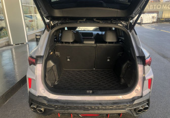 Подержанный автомобиль Geely Coolray 2024 года (9 фото)