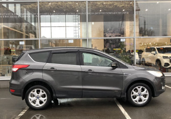 Подержанный автомобиль Ford Kuga 2016 года (4 фото)