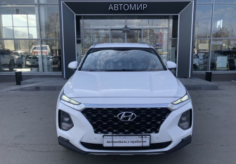 Подержанный автомобиль Hyundai Santa Fe 2018 года (2 фото)