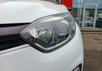 Подержанный автомобиль Renault Kaptur 2016 года (9 фото)