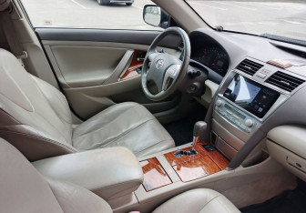 Подержанный автомобиль Toyota Camry Sedan 2007 года (13 фото)