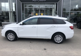 Подержанный автомобиль LADA (ВАЗ) Vesta Wagon 2018 года (8 фото)