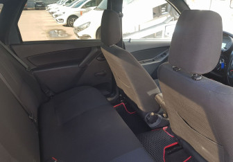 Подержанный автомобиль LADA (ВАЗ) Granta Sedan 2015 года (10 фото)