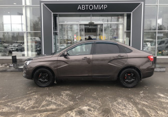 Подержанный автомобиль LADA (ВАЗ) Vesta Sedan 2019 года (8 фото)