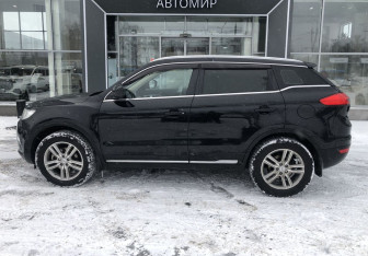 Подержанный автомобиль Geely Atlas 2018 года (8 фото)