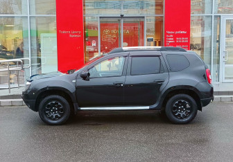 Подержанный автомобиль Renault Duster 2012 года (8 фото)