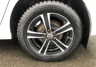 Подержанный автомобиль Volkswagen Polo Sedan 2012 года (15 фото)